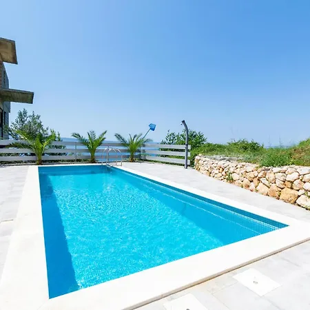 Gorgeous In With Kitchen Apartment Jesenice (Split-Dalmatia)