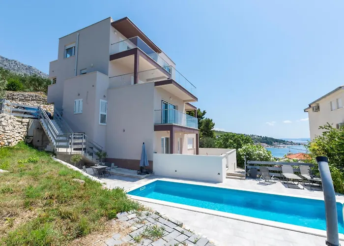 With Sea View V Jesenice (Split-Dalmatia)